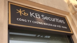 uy ban chung khoan xu phat hang loat doanh nghiep vi pham