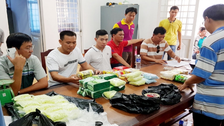 Hải quan phát hiện hơn 1.000 vụ gian lận thương mại trong tháng 4