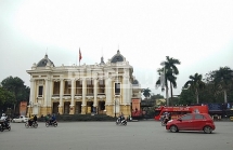 Ai chống lưng để Công ty Việt Thái Quốc Tế "ung dung" kinh doanh tại Nhà hát lớn Hà Nội?