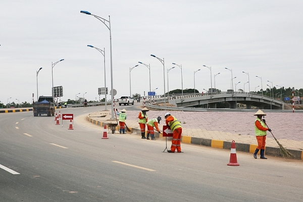 mat cau bach dang loi lom lieu co tiep tuc tre hen khac phuc