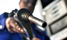 viet nam giam manh nhap khau xang dau