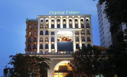 ngan hang rao ban khoan no nghin ty dong cua chu trung tam tiec cuoi crystal palace