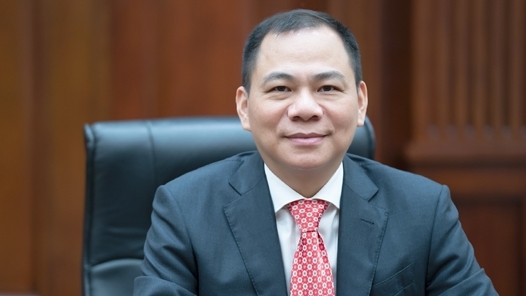 Tỷ phú Phạm Nhật Vượng hưởng thù lao bao nhiêu tại Vingroup?