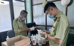 phat hien lo hang nuoc sat khuan tay ngua covid 19 gia mao nhan hieu