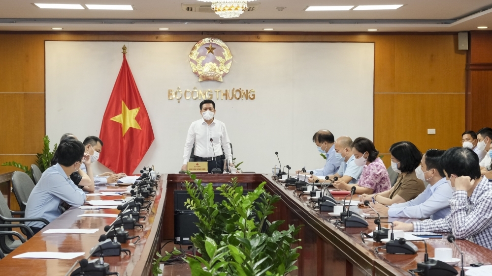 Bộ Công thương cam kết cùng Bắc Giang “giải cứu” nông sản