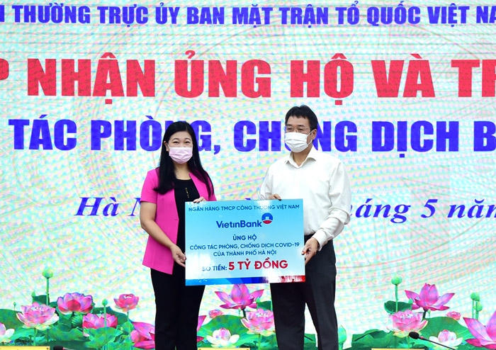 VietinBank tặng 5 tỷ đồng phòng, chống Covid-19