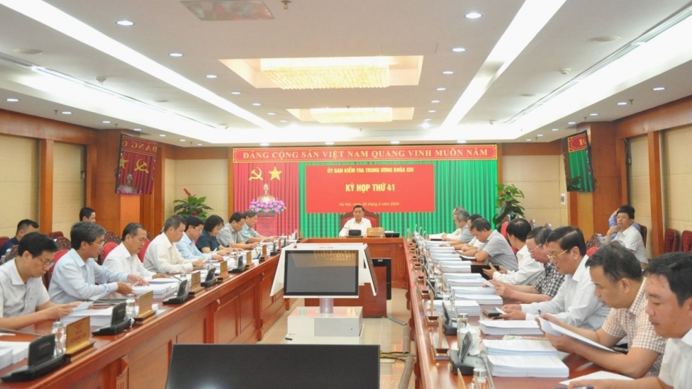 Ủy ban Kiểm tra Trung ương kỷ luật, đề nghị kỷ luật một số cán bộ cấp cao