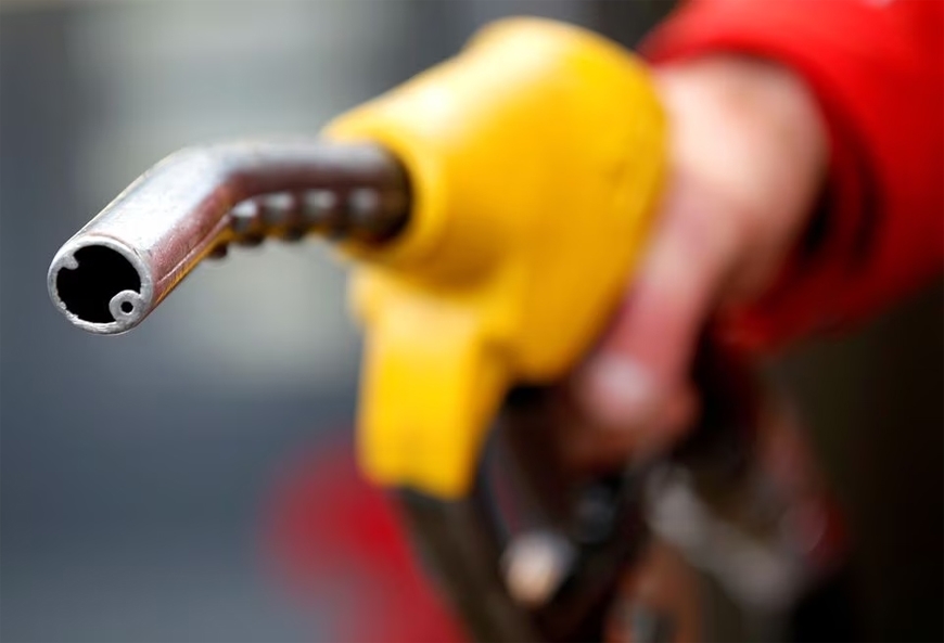 Hàng loạt thương nhân phân phối xăng dầu bị rút giấy phép