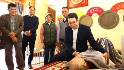 huyen hoai duc chu trong cong tac an sinh xa hoi cho nguoi dan