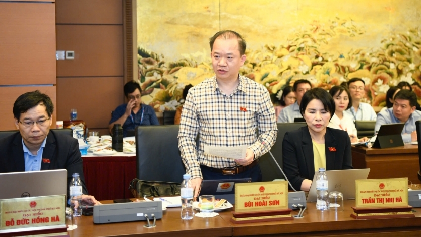 Không chỉ miễn học phí, người dân kỳ vọng trường lớp phải tốt hơn