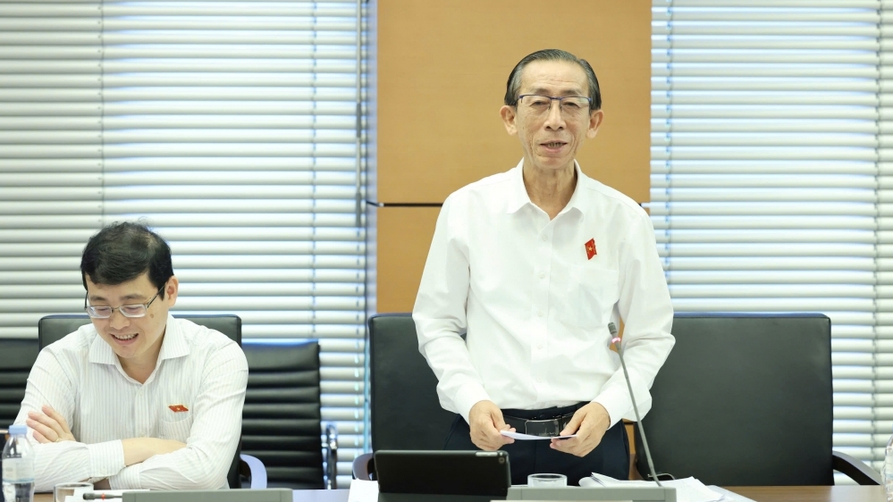 Cả tài sản công, đất công và tư đang bị lãng phí