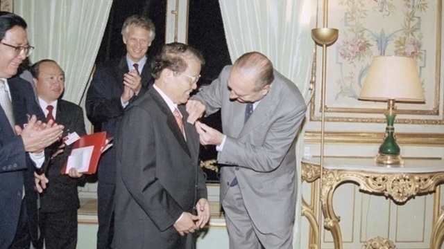 ĐỒNG CHÍ TRẦN ĐỨC LƯƠNG - NHÀ LÃNH ĐẠO CÓ NHIỀU ĐÓNG GÓP QUAN TRỌNG CHO SỰ NGHIỆP ĐỔI MỚI, PHÁT TRIỂN ĐẤT NƯỚC VÀ BẢO VỆ TỔ QUỐC