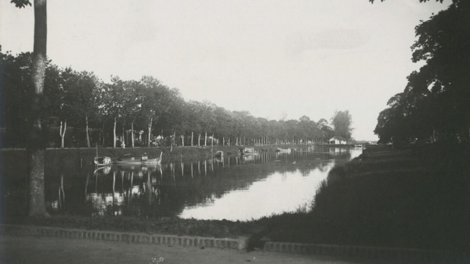 Hành động ngay để trả lại sự thơ mộng của hồ Nguyễn Du