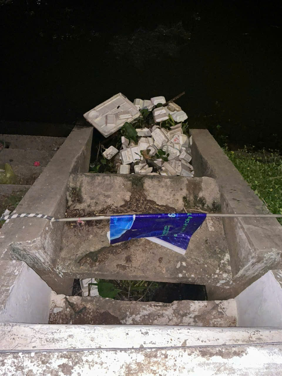 Hành động ngay để trả lại sự thơ mộng của hồ Nguyễn Du