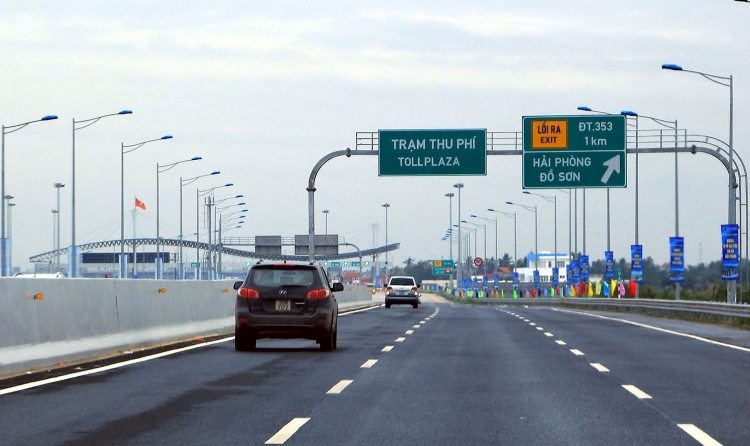 Bộ Giao thông muốn tăng phí 37 dự án BOT theo lộ trình