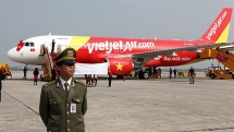 Vietjet chậm, hủy chuyến nhiều do bị 