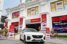 VinFast chơi lớn: Hỗ trợ 100% phí trước bạ cho người mua xe sang