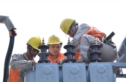 evn se phuc tra 100 khach hang co luong tieu thu dien tang dot bien