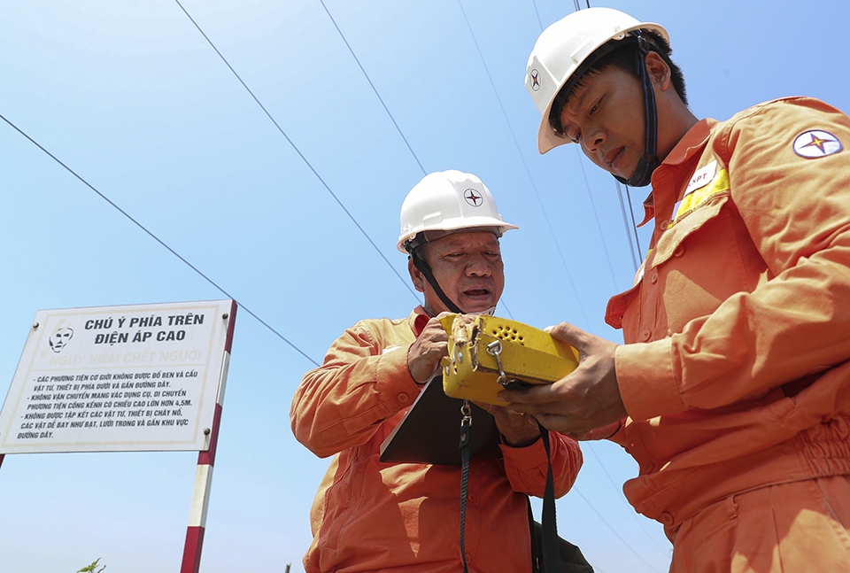 Chính phủ yêu cầu giải quyết dứt điểm việc thiếu điện, vấn đề trái phiếu doanh nghiệp