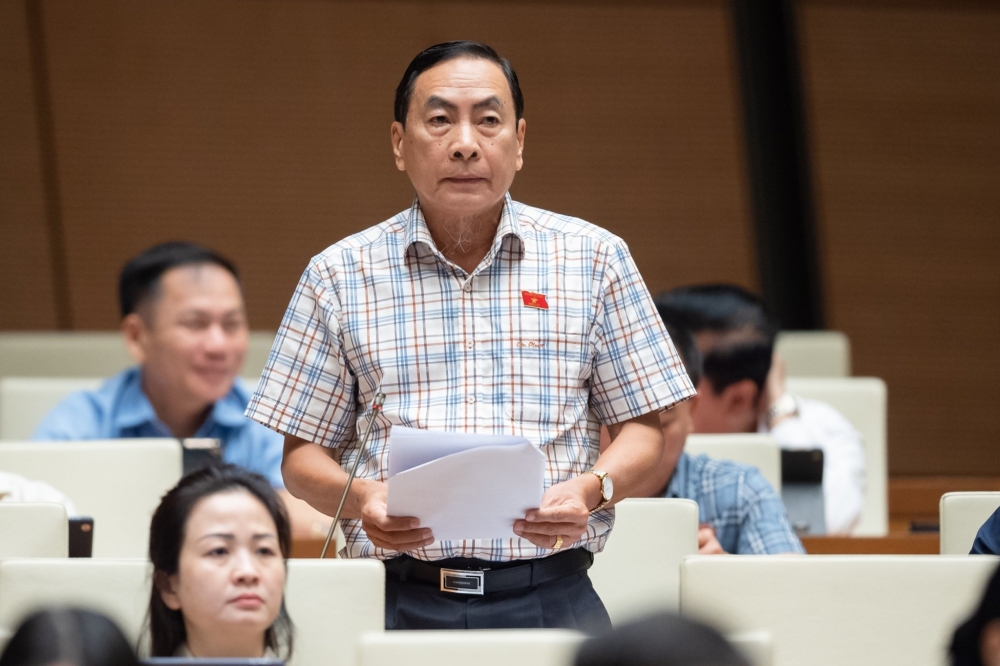 Đại biểu Quốc hội lo ngại việc người nước ngoài nhập cảnh vào Việt Nam được mua nhà đất