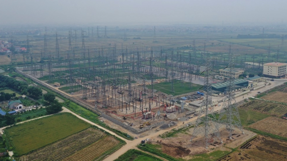 Đóng điện hạng mục thứ 2 thuộc dự án đường dây 500kV mạch 3