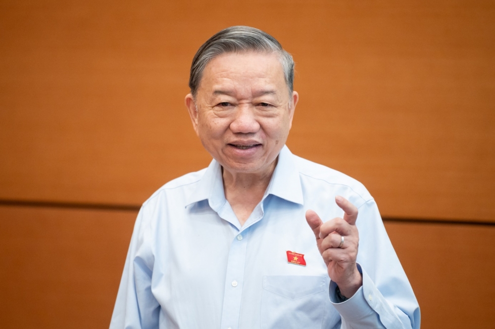 Bài 1: Đất nước đang đứng trước cánh cửa lịch sử