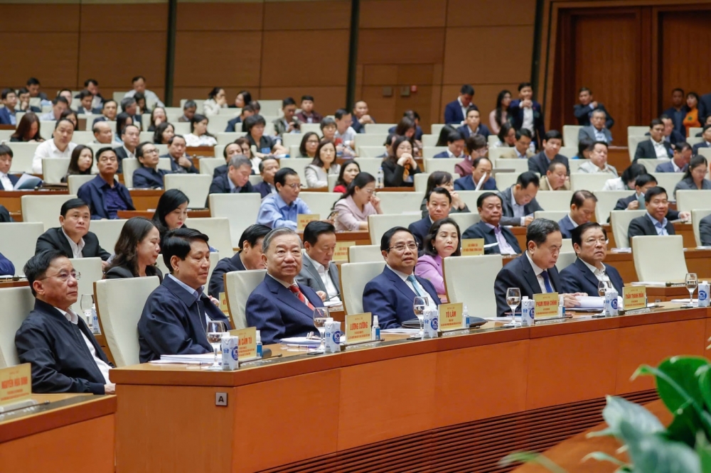 Bài 1: Đất nước đang đứng trước cánh cửa lịch sử