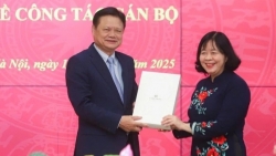 Bài 2: Cán bộ nêu gương, hy sinh vì lợi ích quốc gia, dân tộc