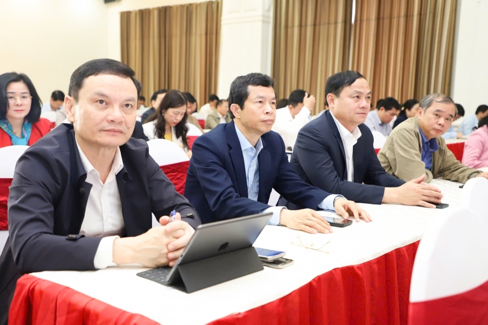 Bài 3: Sắp xếp lại giang sơn - bước đi chiến lược tất yếu