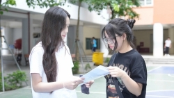 hoai duc san sang cho cac si tu vuot vu mon