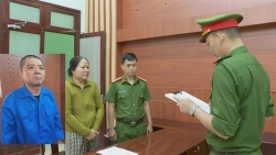 hai vo chong bi khoi to vi san xuat hon 20 tan ca phe gia