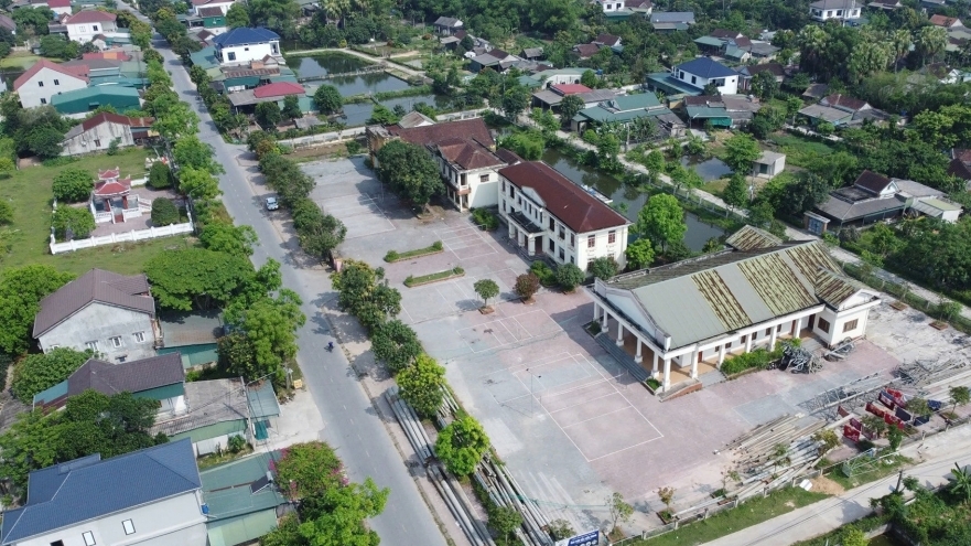 Hàng chục trụ sở xã ở Hà Tĩnh dôi dư đang bỏ hoang: Bộ Tài chính nói gì?