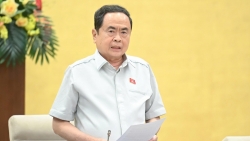 ngay 126 quoc hoi bieu quyet thong qua viec sap nhap tinh