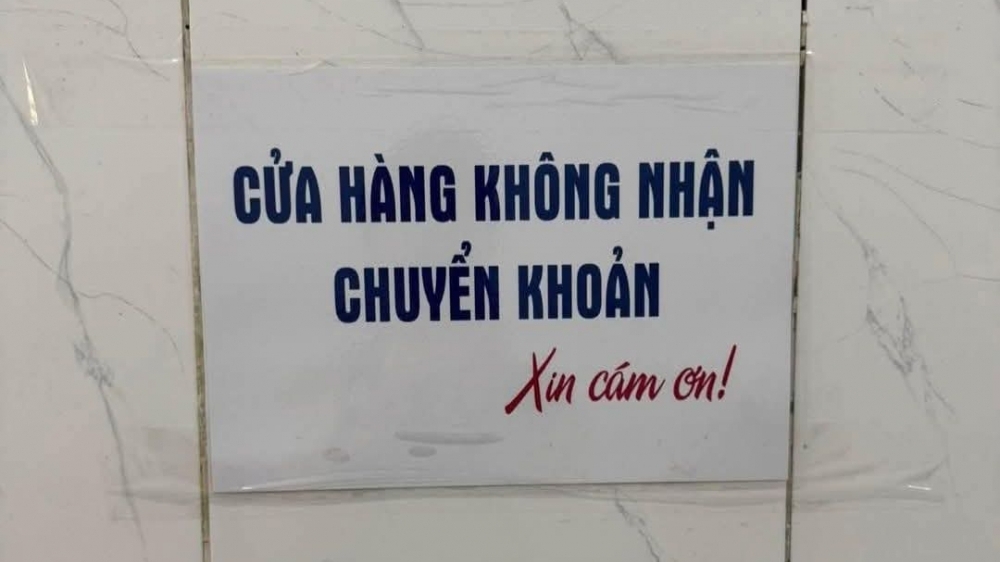 Không nhận chuyển khoản để né thuế: Coi chừng mang tội