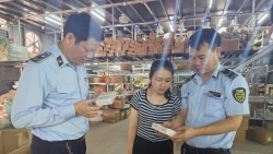 triet pha nhieu vu hang gia hang lau tai thu phu hoai duc