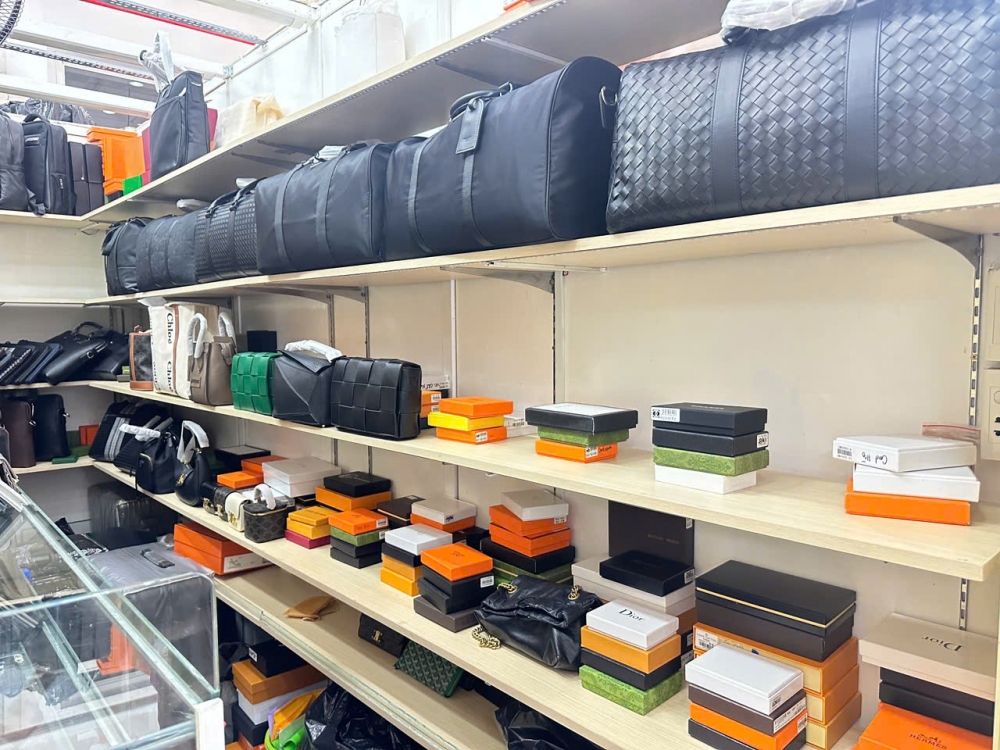 Giám sát mua bán tại “thiên đường mua sắm” lớn nhất TP HCM