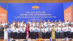 bao chi da dua hoi tho cuoc song tam nguyen cua cu tri den voi nghi truong