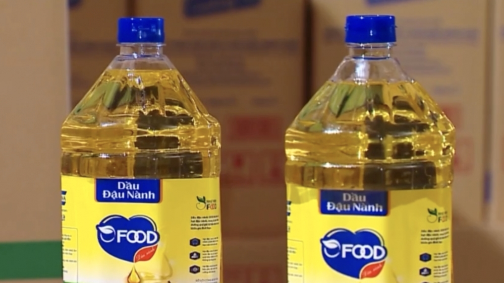 Hàng chục nghìn tấn dầu ăn dành cho động vật “biến” thành cho người