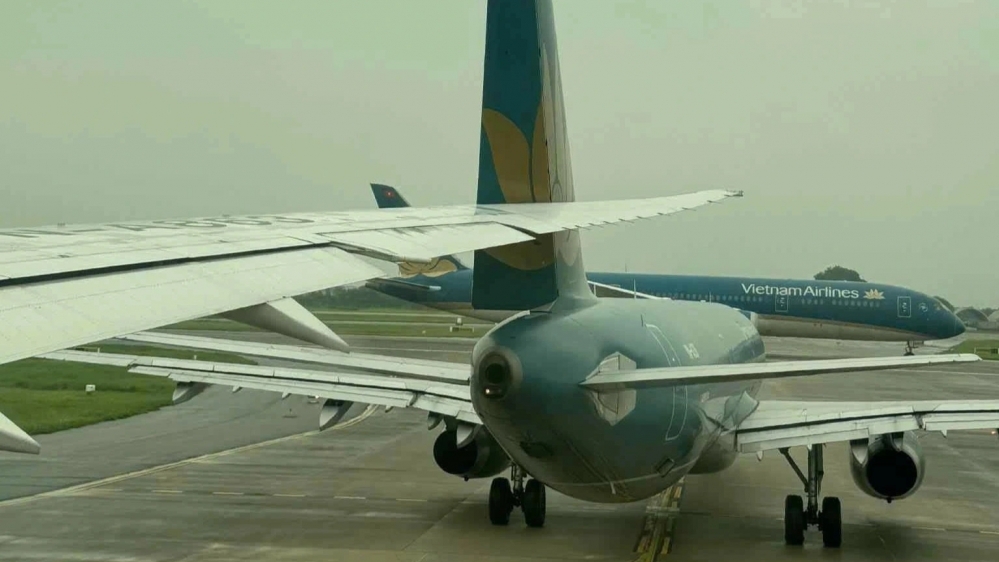 Điều tra vụ 2 máy bay Vietnam Airlines va nhau tại Nội Bài