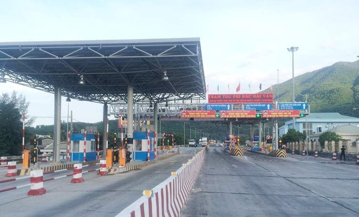 Bộ Giao thông vận tải thông tin về 4 trạm BOT chậm thu phí không dừng