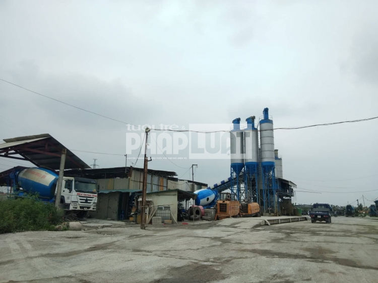 Nhức nhối loạt trạm trộn bê tông trái phép, bức tử môi trường