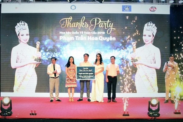 hoa hau quoc te toan cau 2019 pham tran hoa quyen luon tam niem phai song dep song tot song co ich