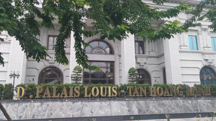 Dự án dát vàng D’. Palais Louis Tân Hoàng Minh từng dính sai phạm gì?