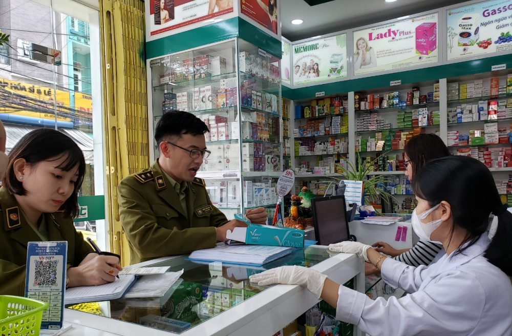 Kiểm soát thị trường khẩu trang sau ca nhiễm Covid-19 mới ở Đà Nẵng
