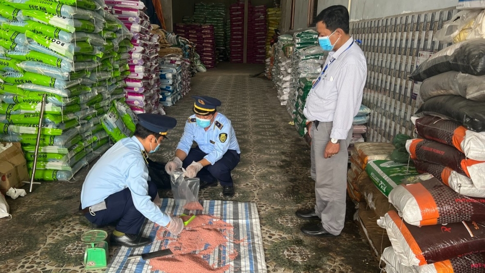 Công ty Cổ phần Đầu tư và Thương mại Bắc Bình sản xuất phân bón giả