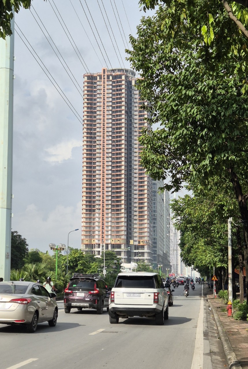 Cao ốc QMS Top Tower bất ngờ chào bán căn hộ sau nhiều năm “bất động”