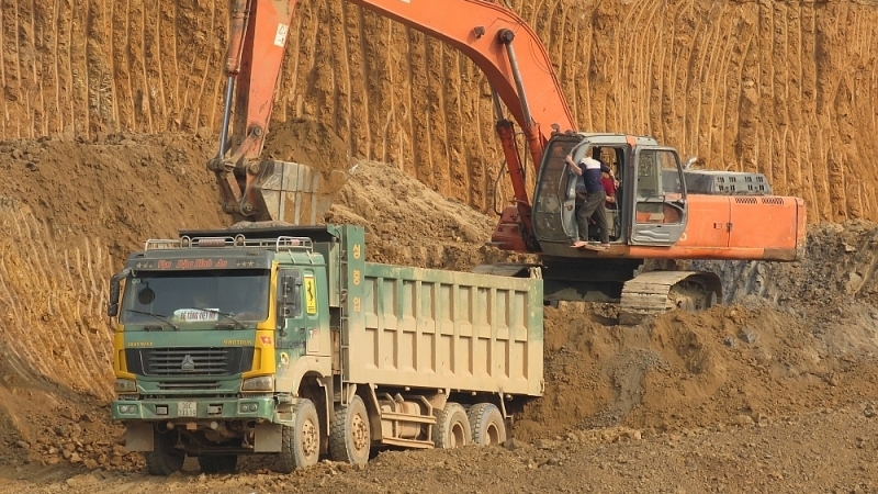 Không để cát cứ đứt gãy chuỗi cung ứng vật liệu xây dựng
