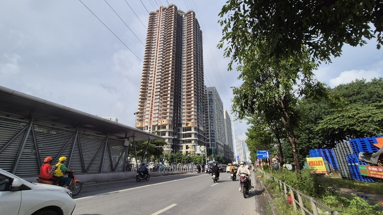 Có nên xuống tiền tại dự án nhiều năm “đắp chiếu” QMS Top Tower Tố Hữu?