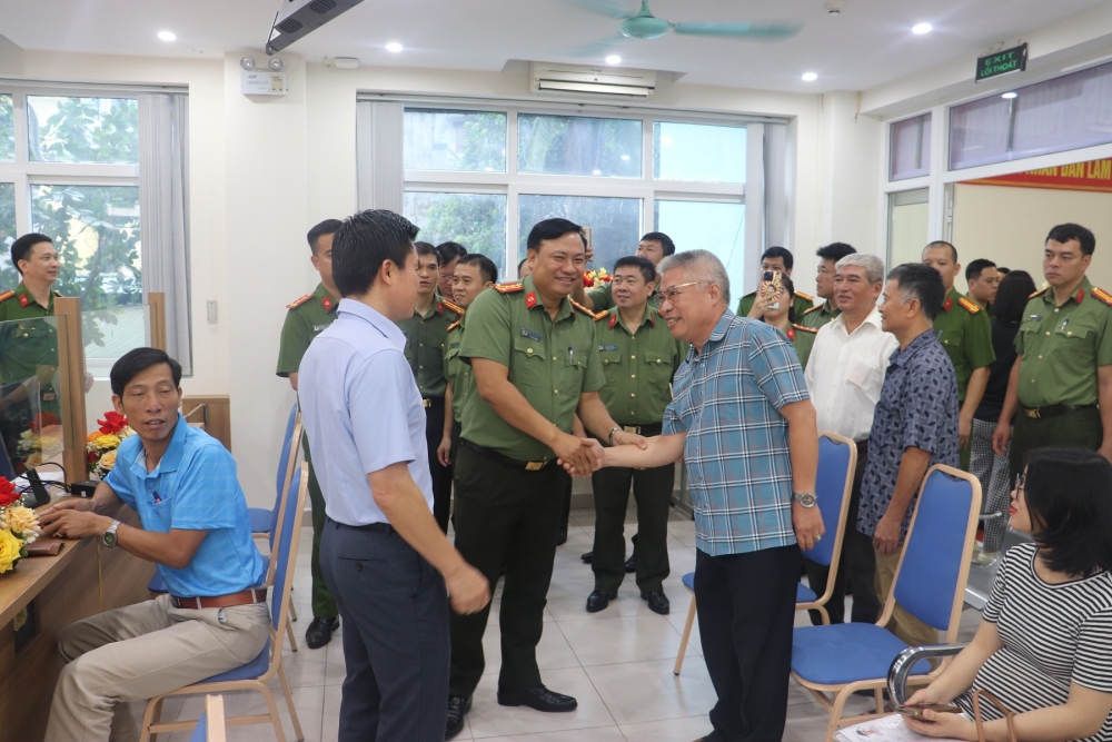 Không để người dân đi lại nhiều lần khi làm thủ tục