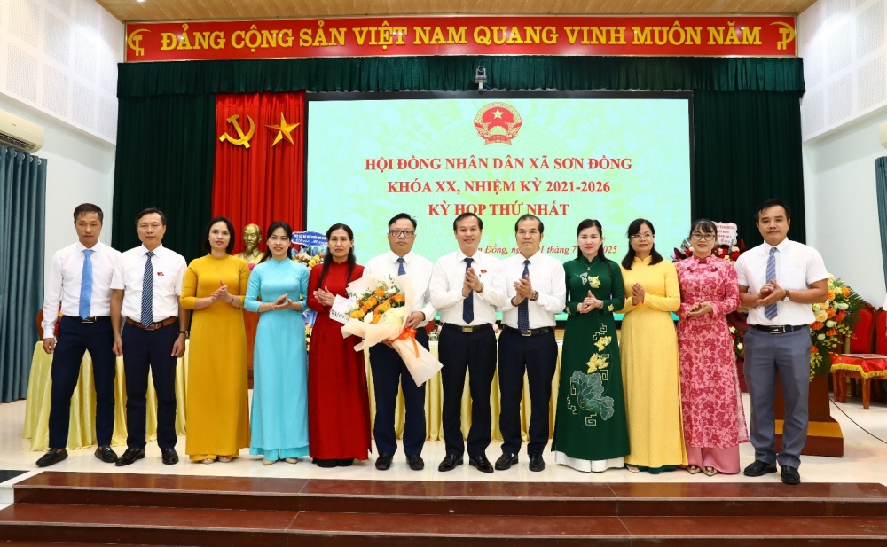 HĐND xã Sơn Đồng kiện toàn công tác tổ chức bộ máy, nhân sự